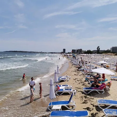 Family Flat Lägenhet Tŭnkovo