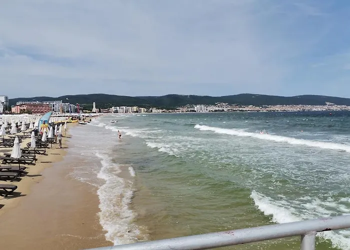 Family Flat Tŭnkovo